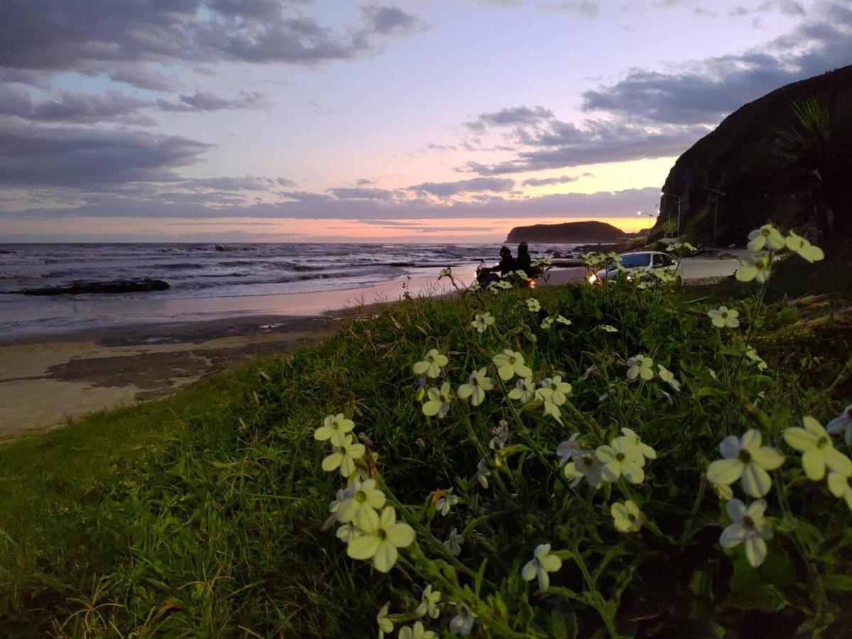 Casa De 2 Quartos Com 2 Ares-Condicionados Em Torres-Rs - Na Mais Bela Praia Gaucha - Cozinha - Banheiro - Tv Smart 32 E Wi-Fi - Estacionamento - Anfitria Superhost No Bnb 빌라 외부 사진